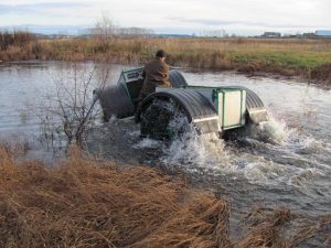 Вездеход НЕЧТО по воде